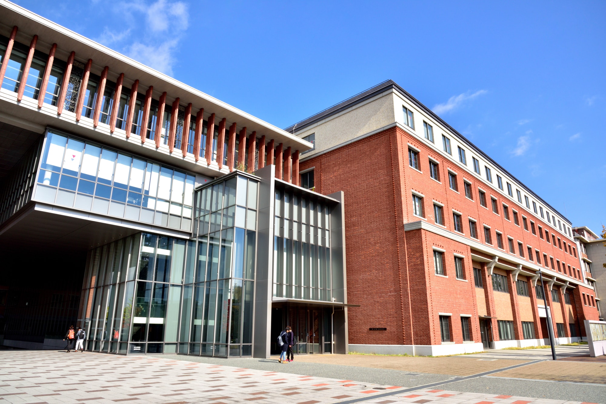 同志社大学