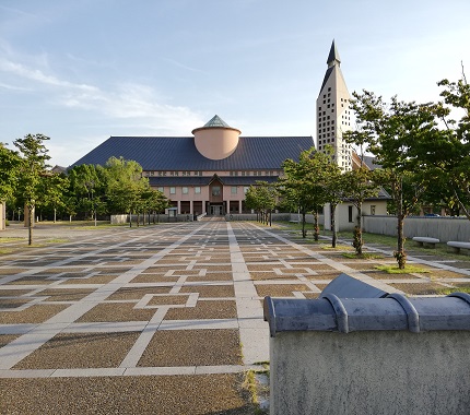 滋賀県立大学